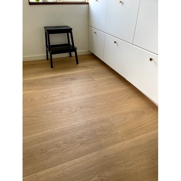 Rosenborg Living Clear White - Lamel plank