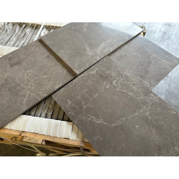 Fume Emperador Poleret Parti