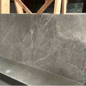 Fume Emperador slabs