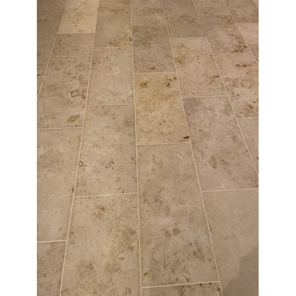 Jura Marmor Beige. Slebet
